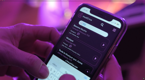 photo Notre concept de karaoké-live se réinvente pour vous proposer une expérience 100% digitale